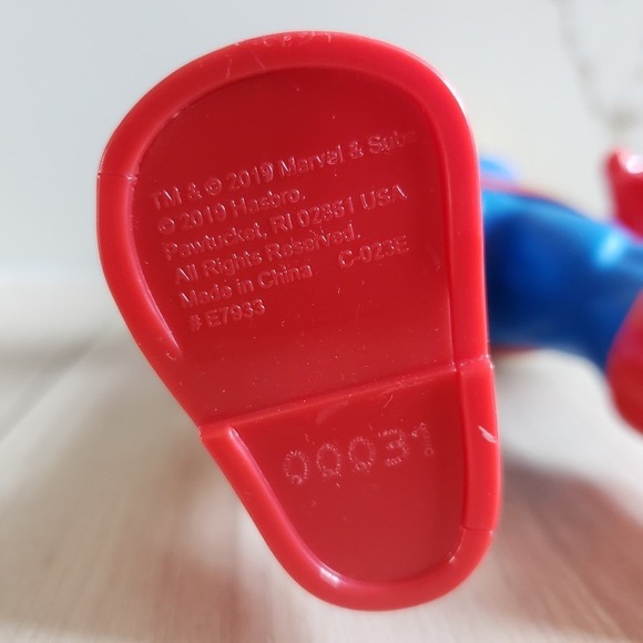 Hasbro Captain Marvel Mega Mighties 10" Action Figure Toy 2019 - Picture 2 of 7